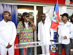 visite_de_wyclef_5_20130905_1738955534